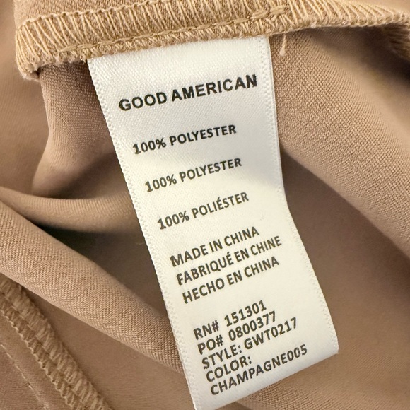 Good American Satin Fitted Button-Down Shirt in Champagne In Medium. - Picture 8 of 8